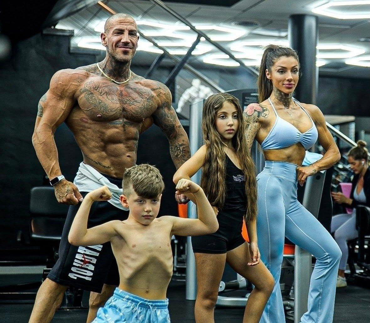 Andoni con su familia